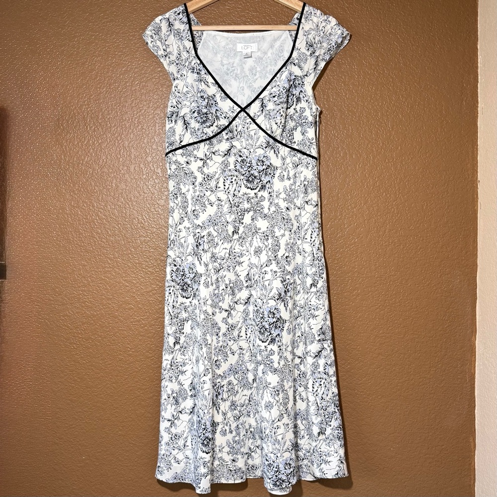 LOFT 90s Silk Babydoll Floral MIDI Dress Sz 6 Black White Blue Flowy Fairy Y2K
